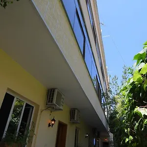 2* Отель Haxhiu